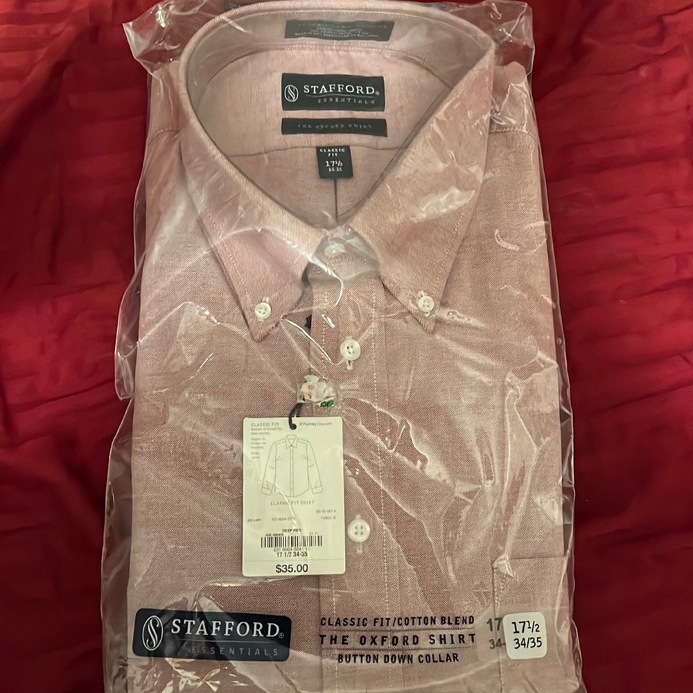 Nwt deep red stafford dress shirt. 171/2 34/35.